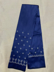 Side view of mango kasuti blouse with peacock embroidery